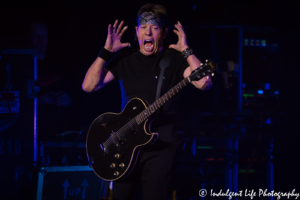 Blues rock legend George Thorogood live at Uptown Theater in Kansas City on March 29, 2017, Kansas City concert photography.