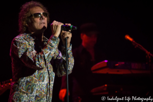 Mickey Thomas and Phil Bennett of Starship performing live at Ameristar Casino in Kansas City, Missouri on June 10, 2017.