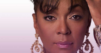 Anita Baker brings a 2-night farewell concert event to Kansas City Music Hall on November 30 and December 1, 2018.