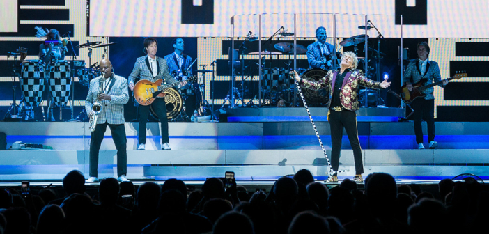 Rod Stewart brought his tour with Cyndi Lauper to Sprint Center in Kansas City, MO on October 16, 2018.