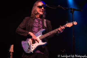 Iconic guitarist and former "Guitar Player" music editor Jesse Gress performing live with Todd Rundgren at CrossroadsKC on September 22, 2018.