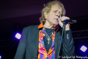 Eddie singing live in concert at the Great Prairie Band Casino in Mayetta, KS on December 13, 2018.