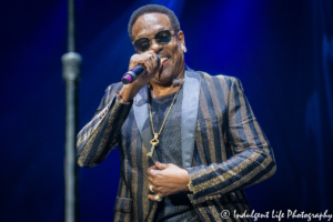 Live concert performance with soul artist Charlie Wilson at Municipal Auditorium in downtown KCMO on Valentine's Day 2019.