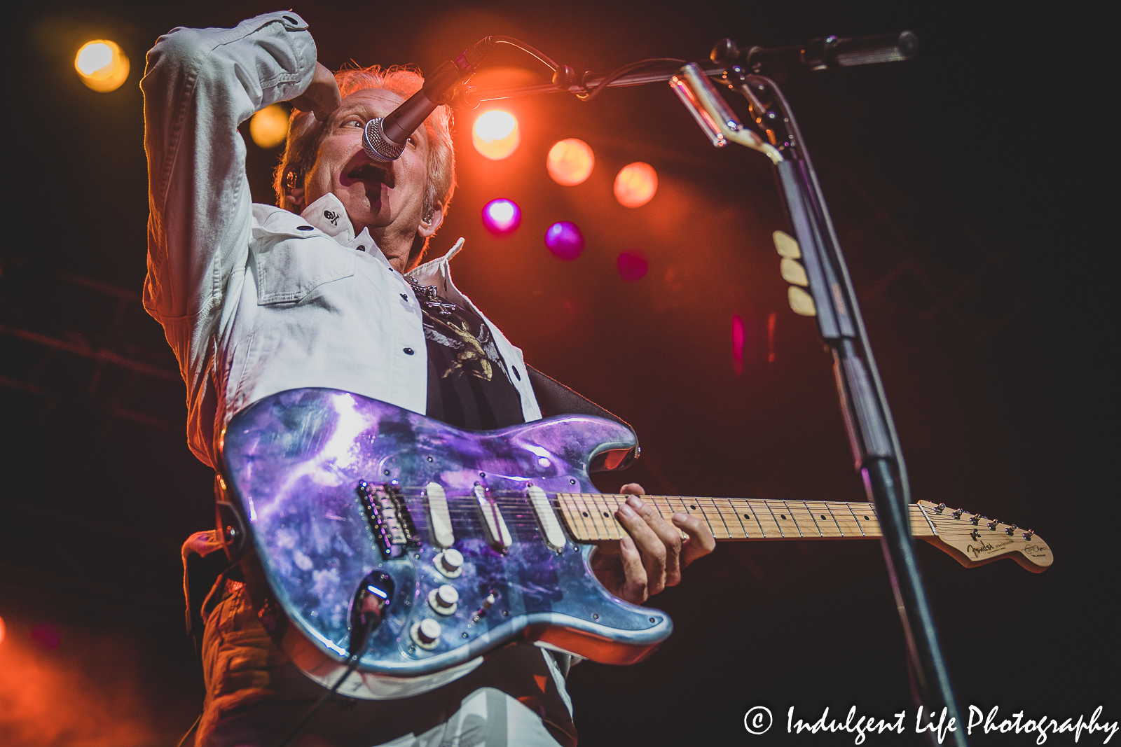 Guitarist Don Felder performing Stevie Ray Vaughan's "Pride and Joy" live at Ameristar Casino Hotel Kansas City on September 25, 2021.