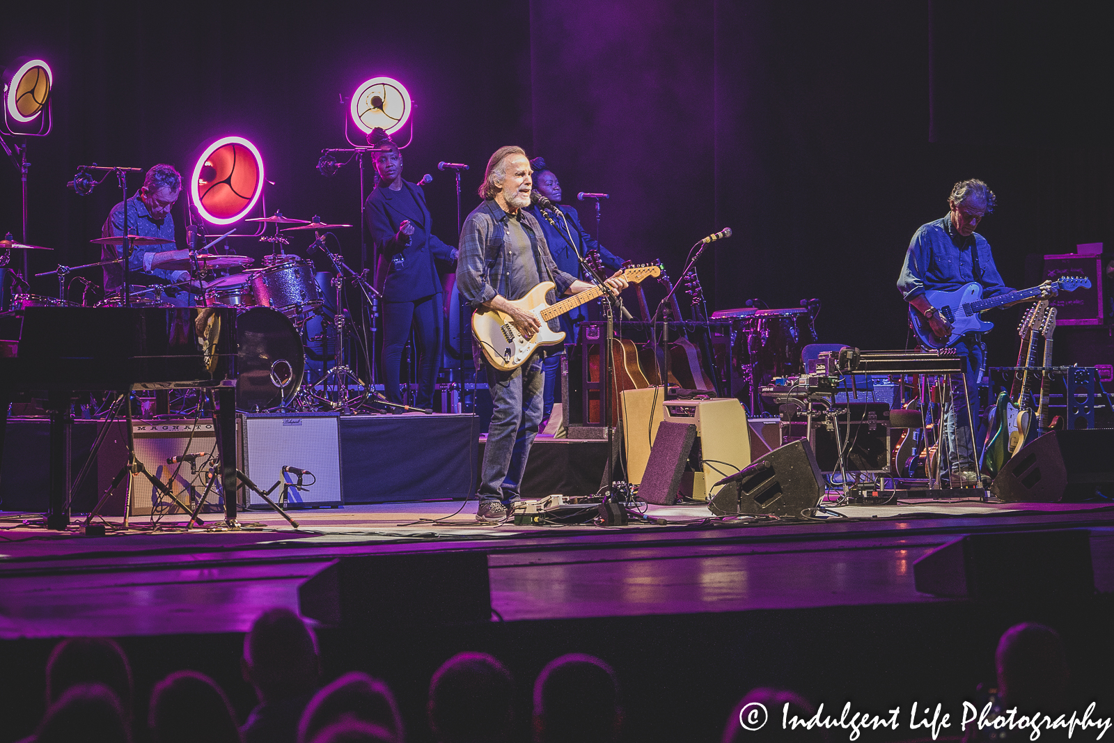 Jackson Browne opening his concert at Music Hall in Kansas City, MO with "Somebody's Baby" on June 7, 2022.