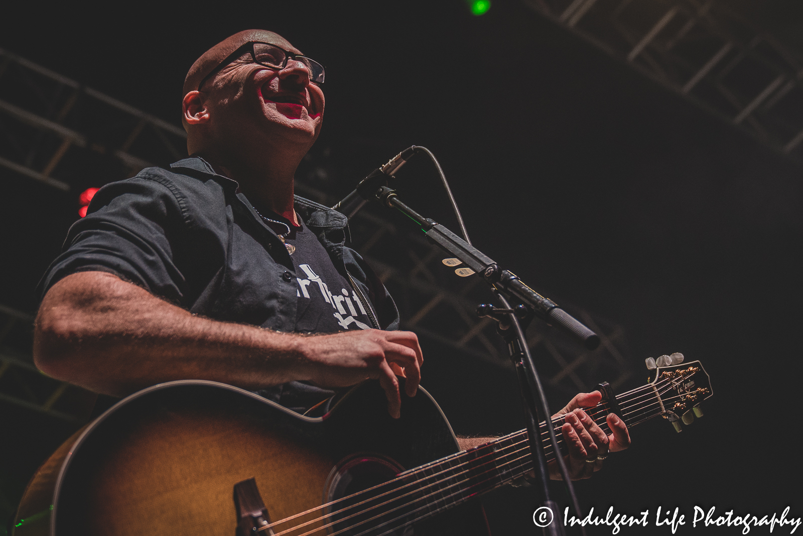 Sister Hazel frontman Ken Block live in concert at Star Pavilion inside of Ameristar Casino in Kansas City, MO on October 21, 2022.