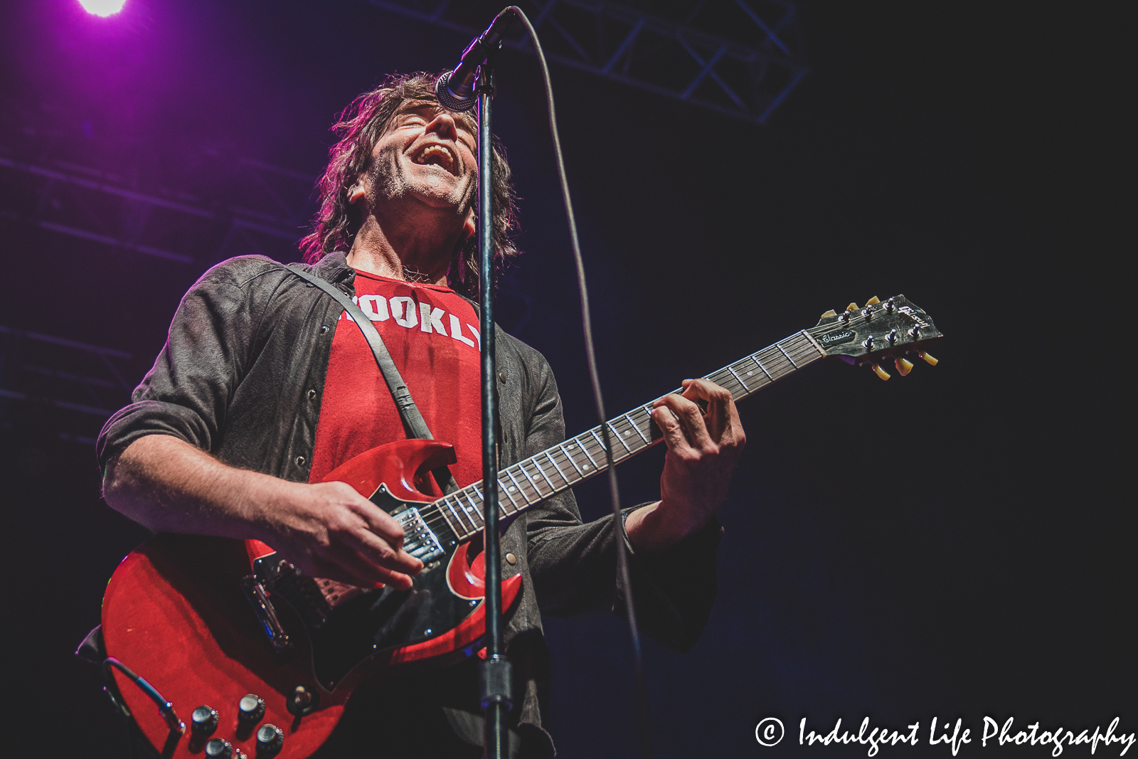 Spin Doctors guitarist Eric Schenkman playing live at Star Pavilion inside of Ameristar Casino in Kansas City, MO on October 21, 2022.