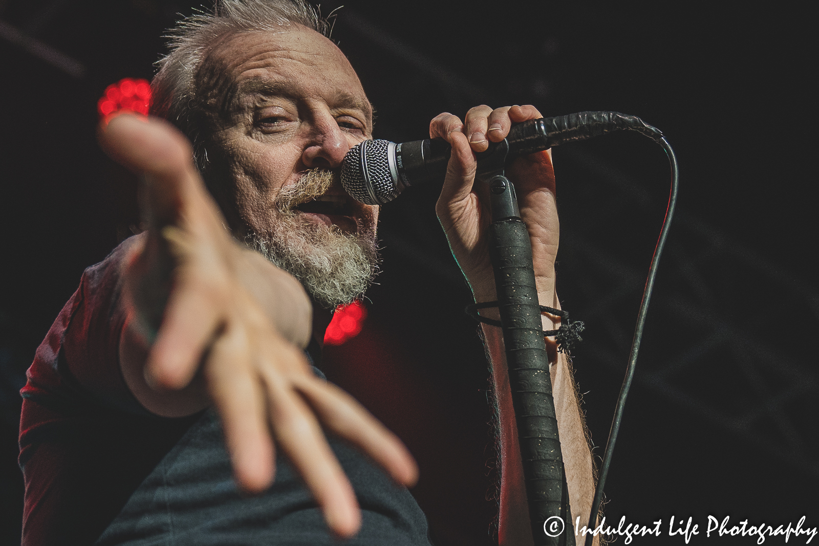 Frontman Chris Barron of Spin Doctors performing live at Star Pavilion inside of Ameristar Casino in Kansas City, MO on October 21, 2022.