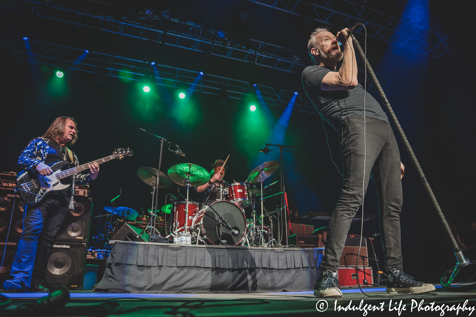 Spin Doctors members Chris Barron, Jack Daley and Aaron Comess performing together at Ameristar Casino in Kansas City, MO on October 21, 2022.