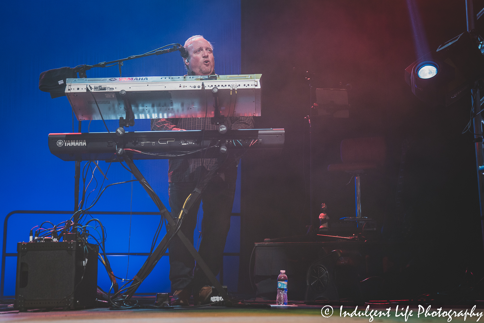 Mark Wills's keyboard player performing live at Ameristar Casino in Kansas City, MO on January 21, 2023.