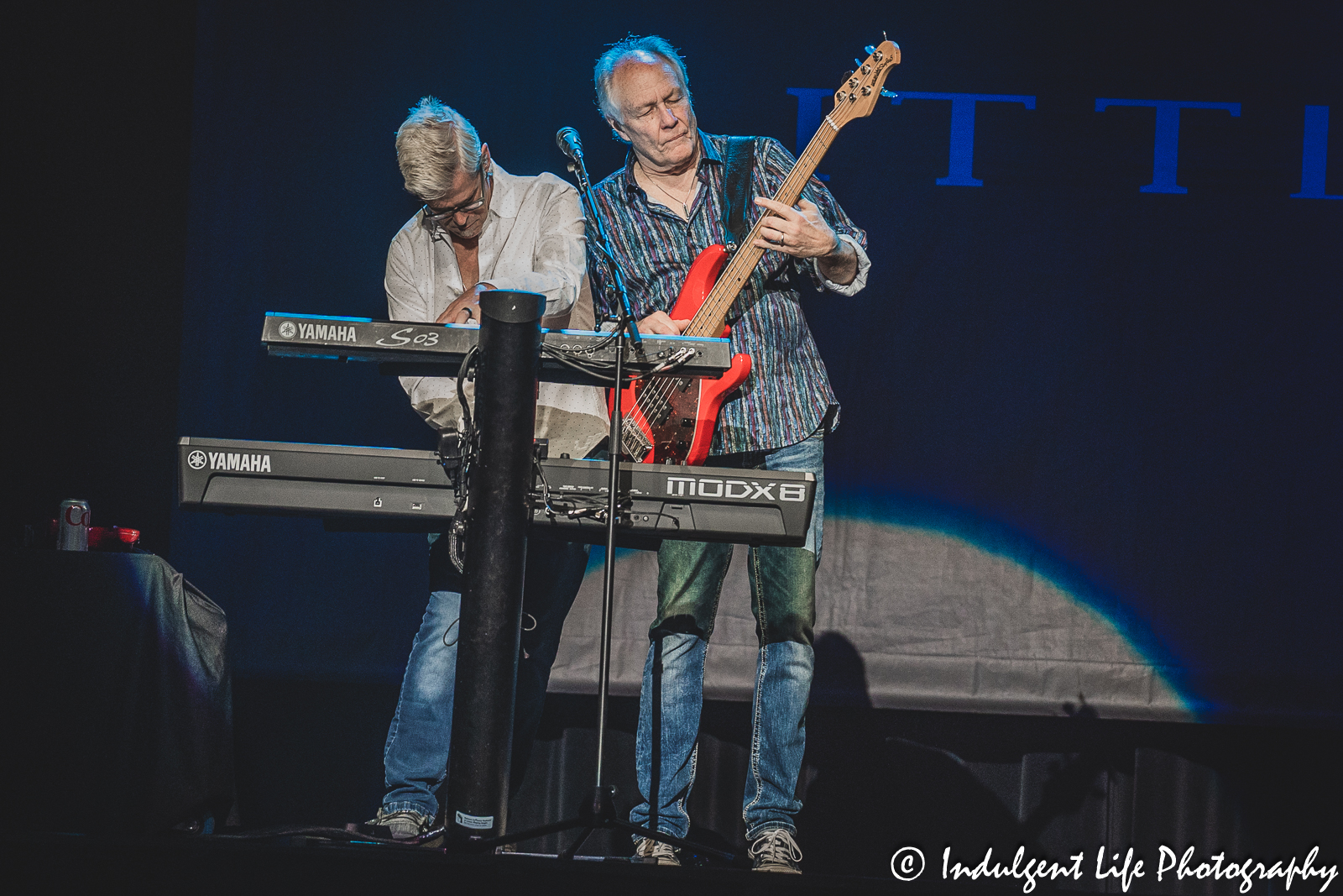 Little River Band lead singer and bass player Wayne Nelson performing with keyboardist Chris Marion at Ameristar Casino in Kansas City, MO on March 25, 2023.