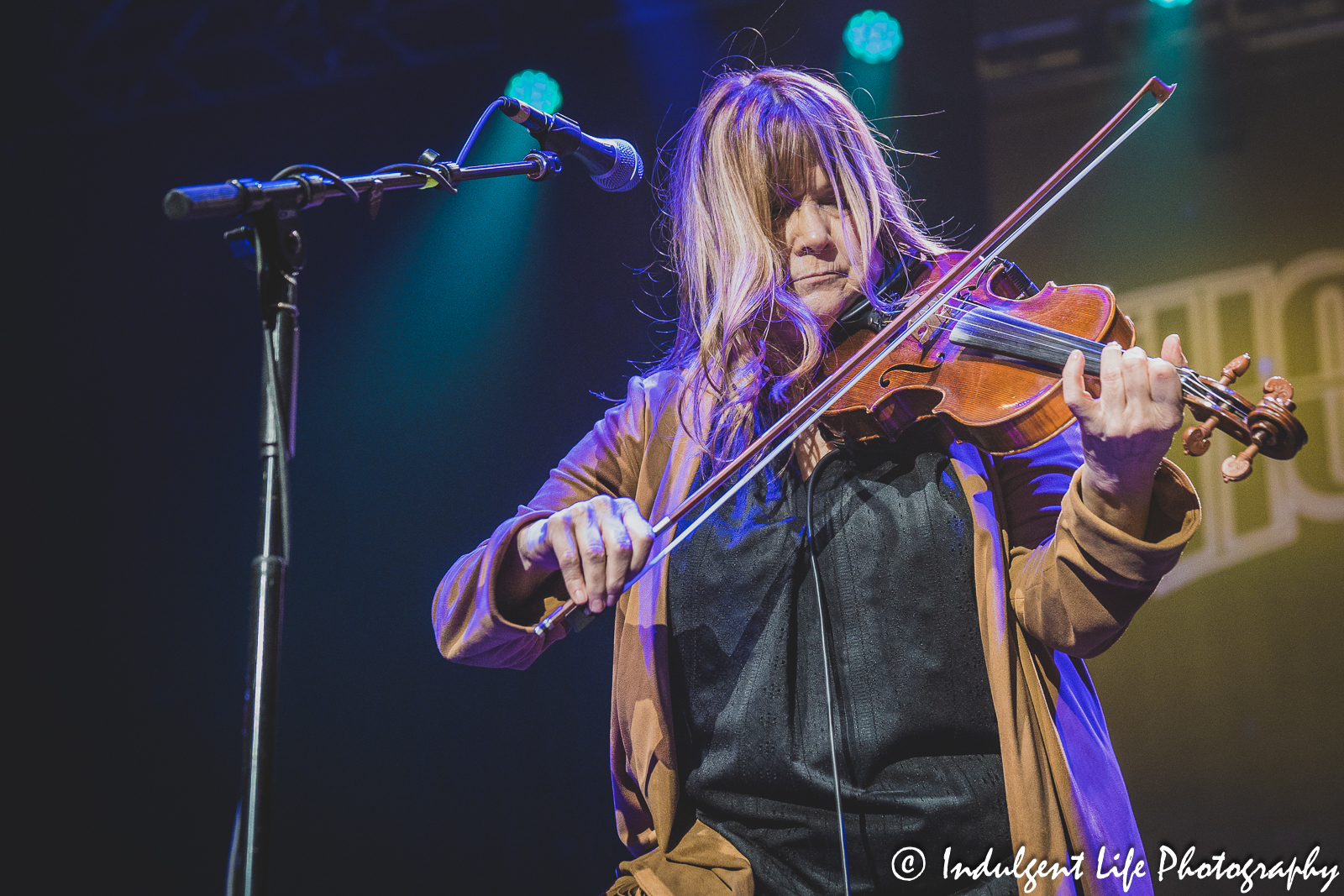 Shooting Star violin player Janet Jameson performing live at Star Pavilion inside of Ameristar Casino in Kansas City, MO on March 18, 2023.