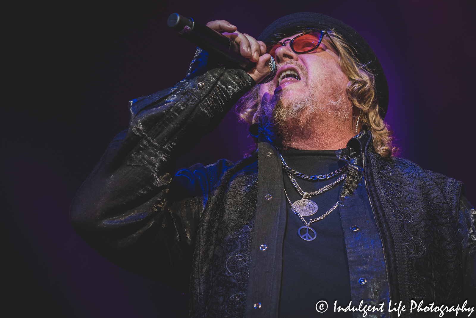 Toto lead singer Joseph Williams performing live in concert at Kansas City's Uptown Theater on March 29, 2023.