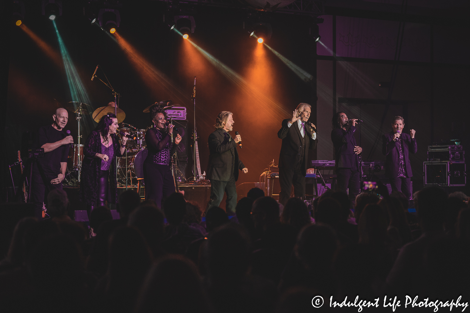 Bill Medley and Bucky Heard performing with fellow band members of The Righteous Brothers at Prairie Band Casino in Mayetta, KS on June 29, 2023.