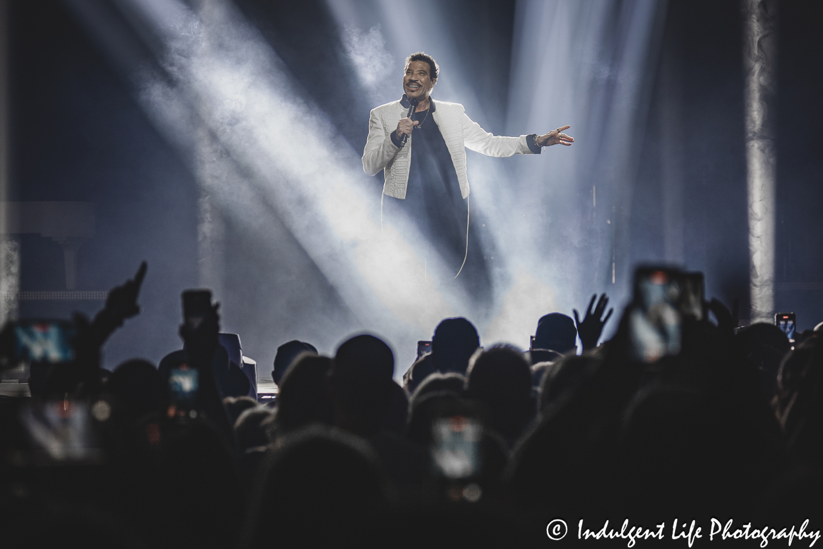 Lionel Richie opening his show with "Hello" at T-Mobile Center in downtown Kansas City, MO on June 6, 2024.