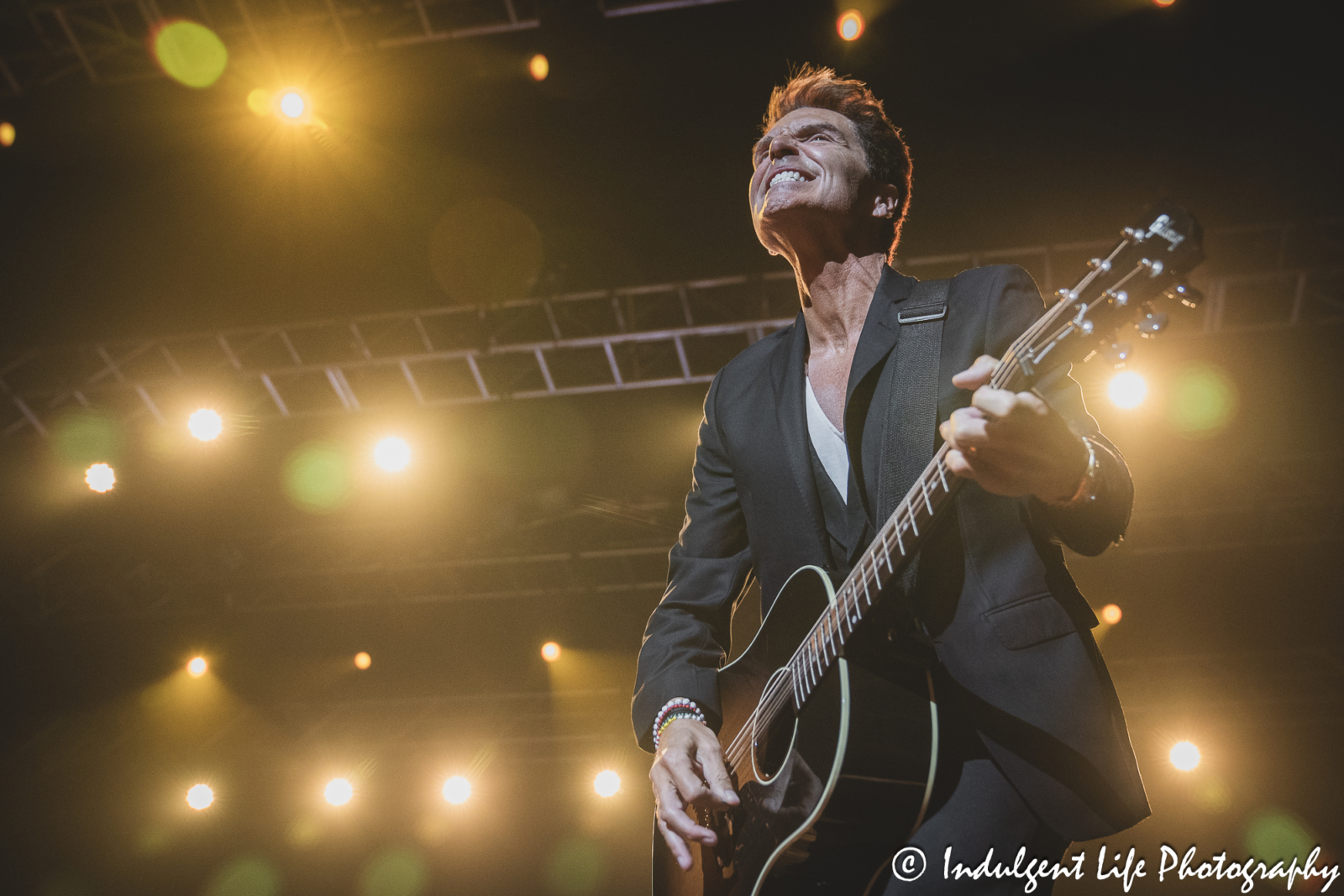 Richard Marx putting the finishing touch on "Endless Summer Nights" as he performed it live with Rick Springfield at Ameristar Casino in Kansas City, MO on August 24, 2024.